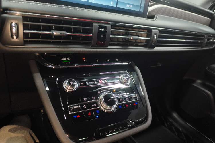 Used Lincoln Corsair New Energy 2021 PHEV Four-Wheel Drive e-Enjoy Edition Gear Lever