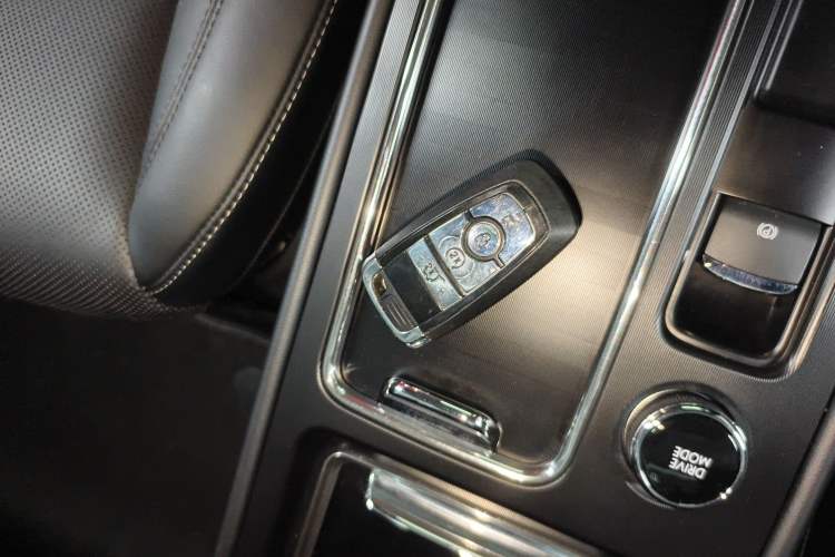Used Lincoln Corsair New Energy 2021 PHEV Four-Wheel Drive e-Enjoy Edition Interior 1