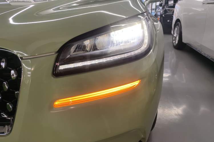 Used Lincoln Corsair New Energy 2021 PHEV Four-Wheel Drive e-Enjoy Edition Left Front Headlight
