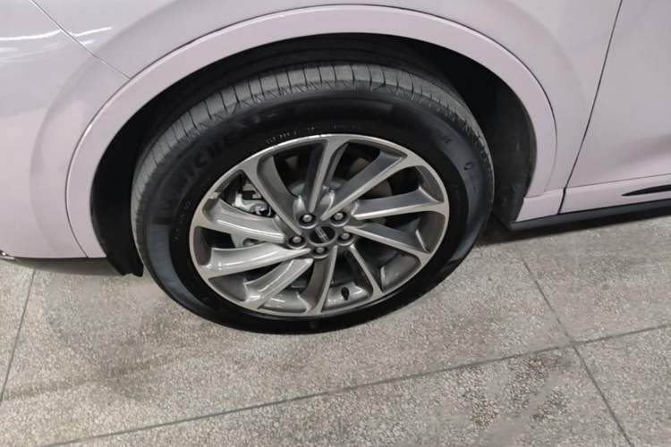 Used Lincoln Corsair New Energy 2021 PHEV Four-Wheel Drive e-Enjoy Edition Left Front Wheel Hub
