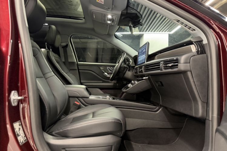 Used Lincoln Corsair New Energy 2021 PHEV Four-Wheel Drive e-Enjoy Edition Interior 1