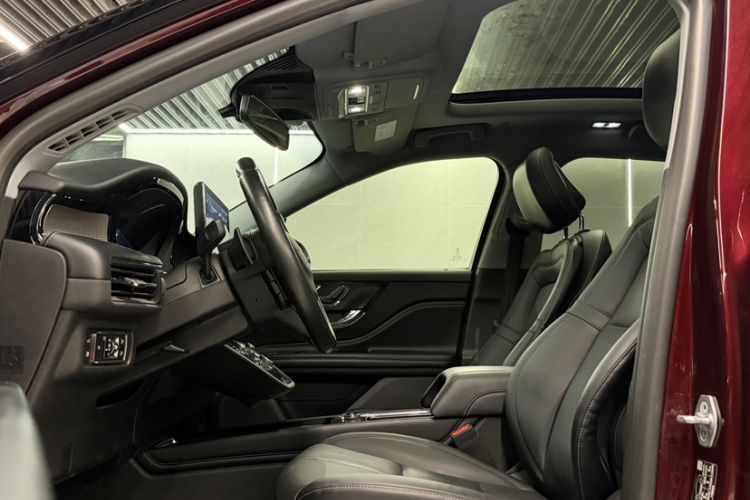 Used Lincoln Corsair New Energy 2021 PHEV Four-Wheel Drive e-Enjoy Edition Interior 11
