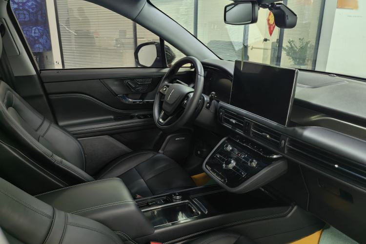 Used Lincoln Corsair New Energy 2021 PHEV Four-Wheel Drive e-Style Edition Interior 2