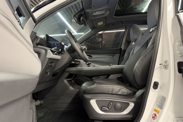 Used Lincoln Corsair New Energy 2021 PHEV Four-Wheel Drive e-Enjoy Edition Left Front Seat