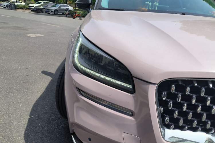 Used Lincoln Corsair New Energy 2021 PHEV Four-Wheel Drive e-Enjoy Edition Right Front Headlight