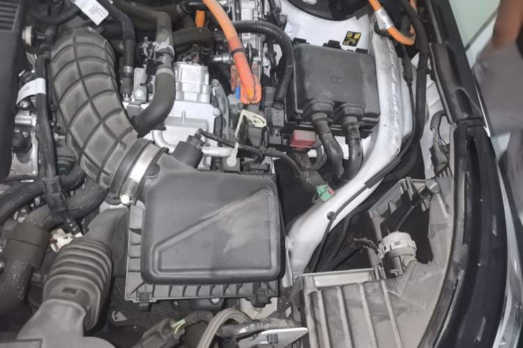 Used Lincoln Corsair New Energy 2021 PHEV Four-Wheel Drive e-Style Edition Engine Bay Left