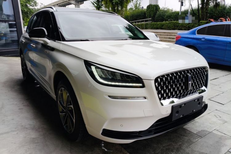 Used Lincoln Corsair New Energy 2021 PHEV Four-Wheel Drive e-Enjoy Edition Front Right 45 Deg