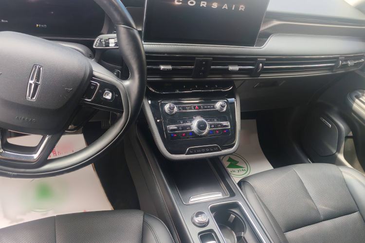 Used Lincoln Corsair New Energy 2021 PHEV Four-Wheel Drive e-Style Edition Interior 2