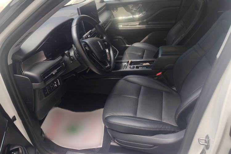 Used Lincoln Corsair New Energy 2021 PHEV Four-Wheel Drive e-Style Edition Interior 3