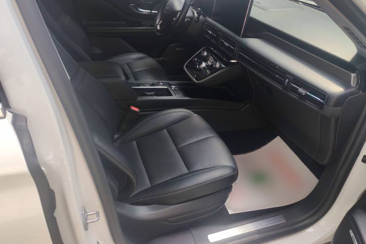 Used Lincoln Corsair New Energy 2021 PHEV Four-Wheel Drive e-Style Edition Interior 6
