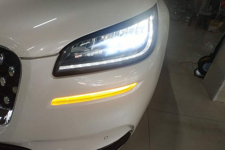 Used Lincoln Corsair New Energy 2021 PHEV Four-Wheel Drive e-Enjoy Edition Left Front Headlight