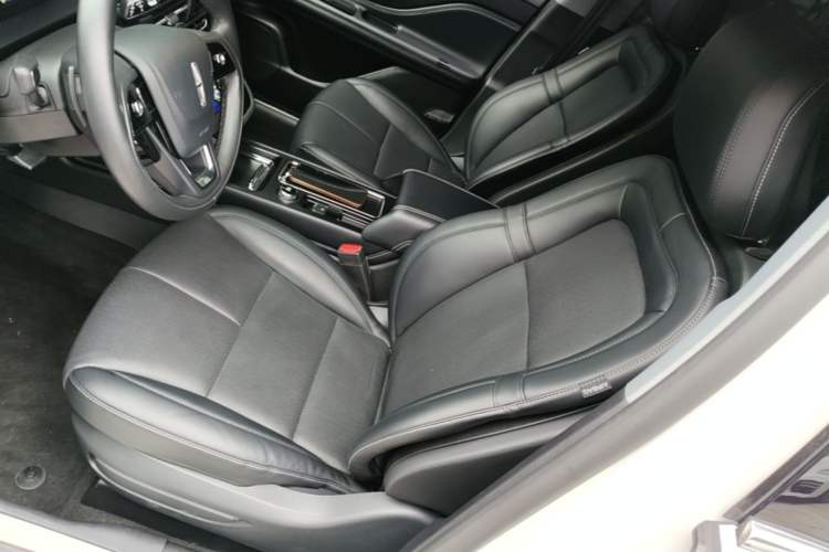 Used Lincoln Corsair New Energy 2021 PHEV Four-Wheel Drive e-Enjoy Edition Left Front Seat