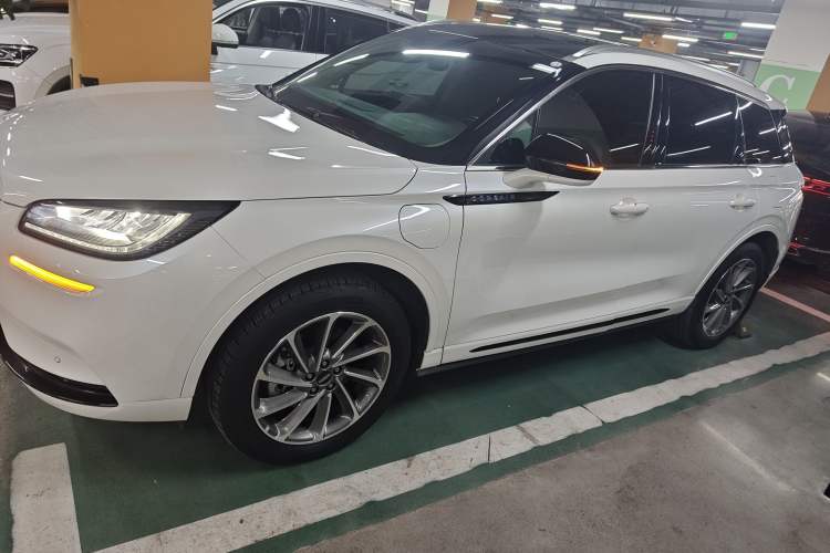 Used Lincoln Corsair New Energy 2021 PHEV Four-Wheel Drive e-Enjoy Edition Left Side