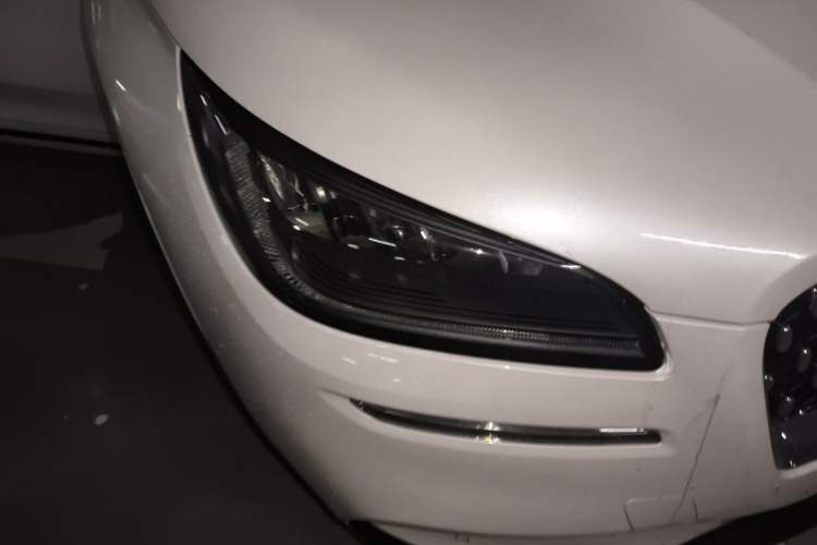 Used Lincoln Corsair New Energy 2021 PHEV Four-Wheel Drive e-Enjoy Edition Right Front Headlight