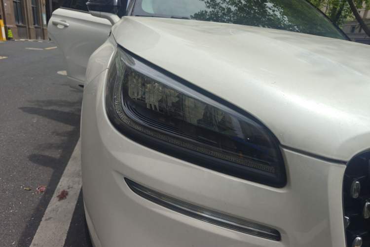 Used Lincoln Corsair New Energy 2021 PHEV Four-Wheel Drive e-Enjoy Edition Right Front Headlight