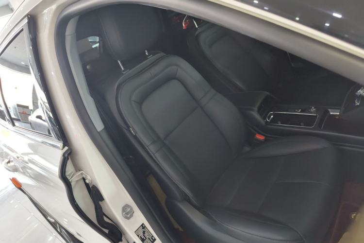 Used Lincoln Corsair New Energy 2021 PHEV Four-Wheel Drive e-Enjoy Edition Right Front Seat