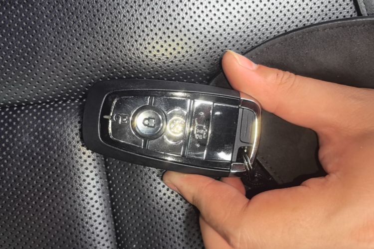 Used Lincoln Corsair New Energy 2021 PHEV Four-Wheel Drive e-Style Edition Vehicle Key