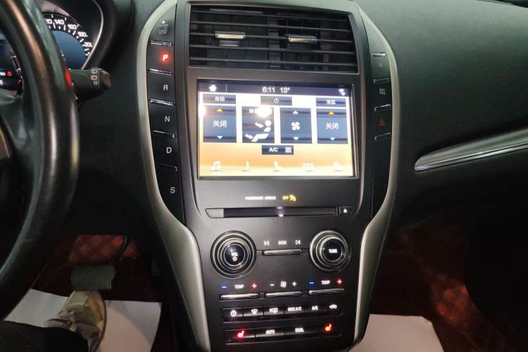 Used Lincoln MKC 2019 2.0T Two-Wheel Drive Luxury Edition China VI Standard Gear Lever