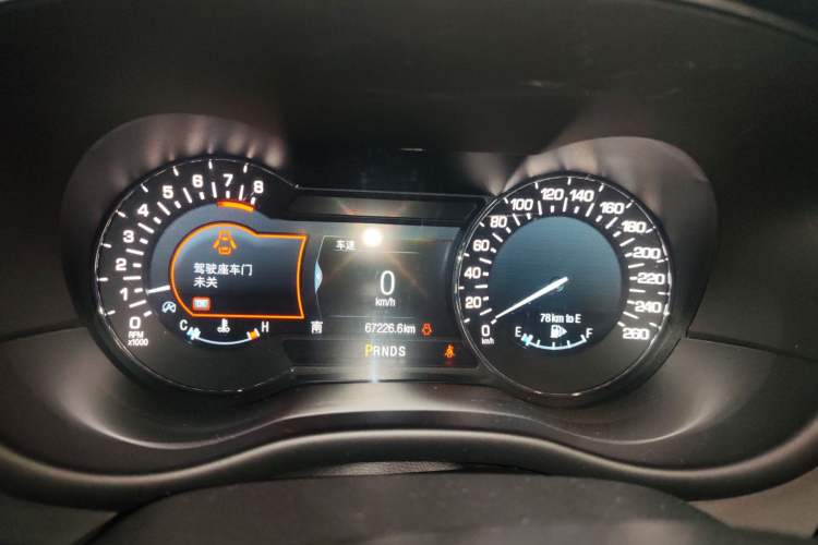 Used Lincoln MKC 2019 2.0T Two-Wheel Drive Luxury Edition China VI Standard Instrument Cluster