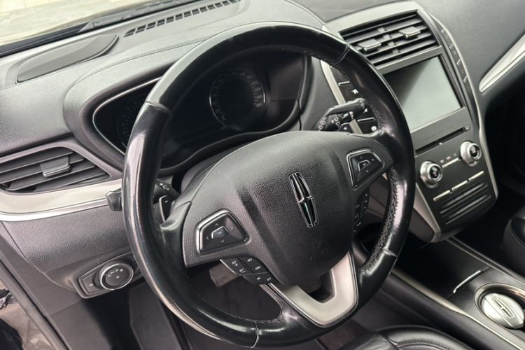 Used Lincoln MKC 2019 2.0T Two-Wheel Drive Luxury Edition China V Standard Interior 2