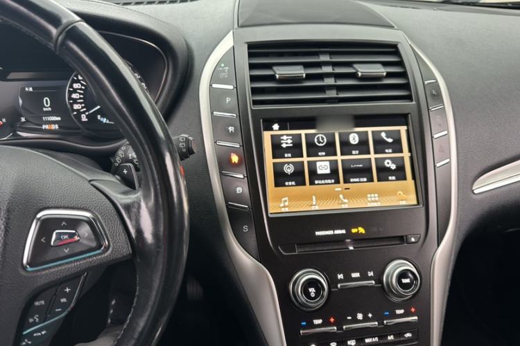 Used Lincoln MKC 2019 2.0T Two-Wheel Drive Luxury Edition China V Standard Interior 3