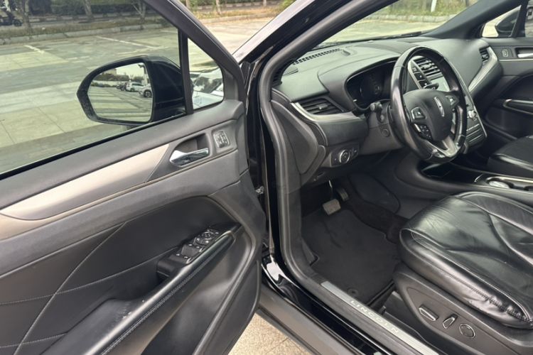 Used Lincoln MKC 2019 2.0T Two-Wheel Drive Luxury Edition China V Standard Interior 7