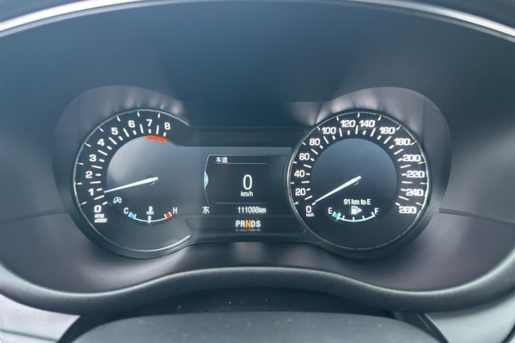 Used Lincoln MKC 2019 2.0T Two-Wheel Drive Luxury Edition China V Standard Odometer Close Up