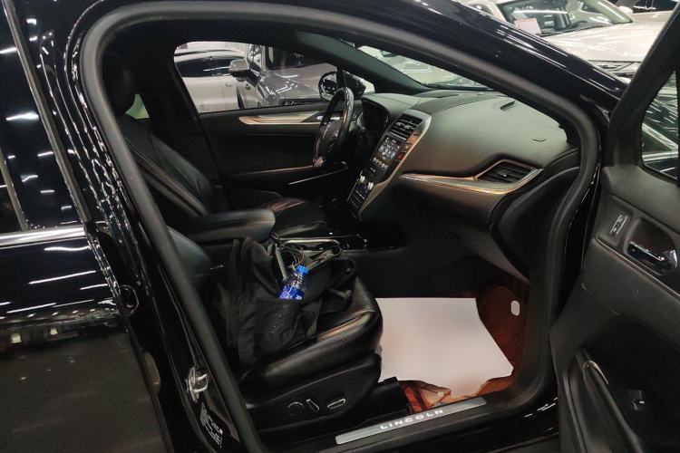 Used Lincoln MKC 2019 2.0T Two-Wheel Drive Luxury Edition China VI Standard Right Front Seat