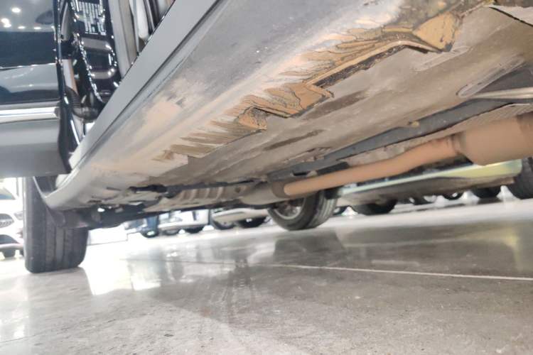 Used Lincoln MKC 2019 2.0T Two-Wheel Drive Luxury Edition China VI Standard Right Side Sill