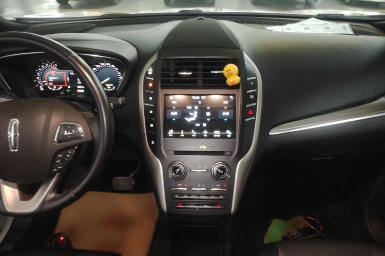 Used Lincoln MKC 2017 2.0T Two-Wheel Drive Deluxe Edition Audio And AC Panel