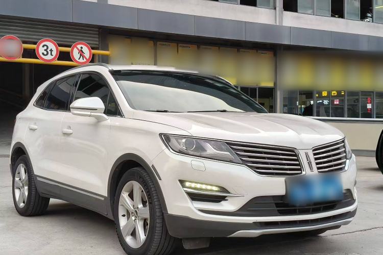 Used Lincoln MKC 2017 2.0T Two-Wheel Drive Deluxe Edition Exterior 2