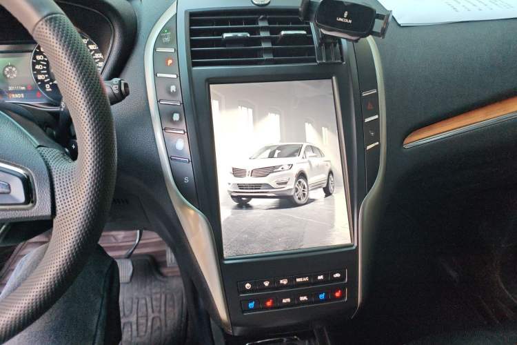 Used Lincoln MKC 2014 2.0T Four-Wheel Drive Luxury Edition Audio And AC Panel