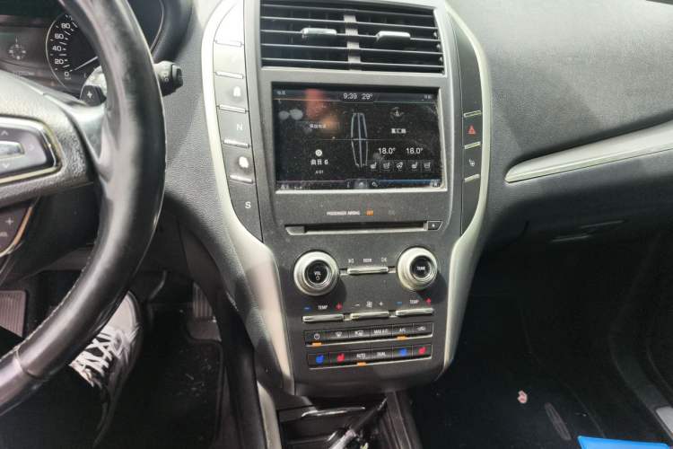 Used Lincoln MKC 2014 2.0T Four-Wheel Drive Prestige Edition Audio And AC Panel