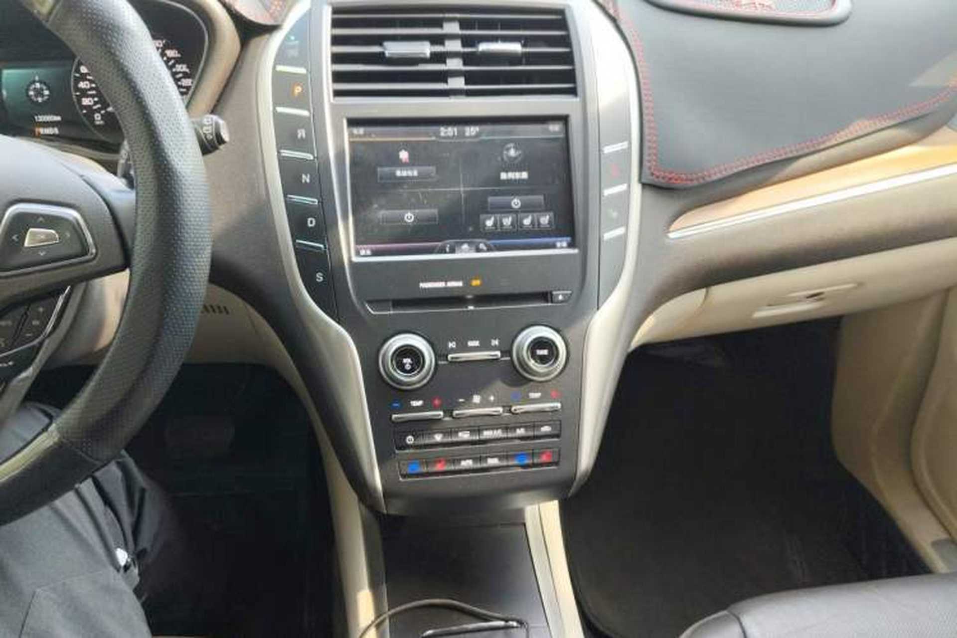 Used Lincoln MKC 2014 2.0T Four-Wheel Drive Luxury Edition Audio And AC Panel