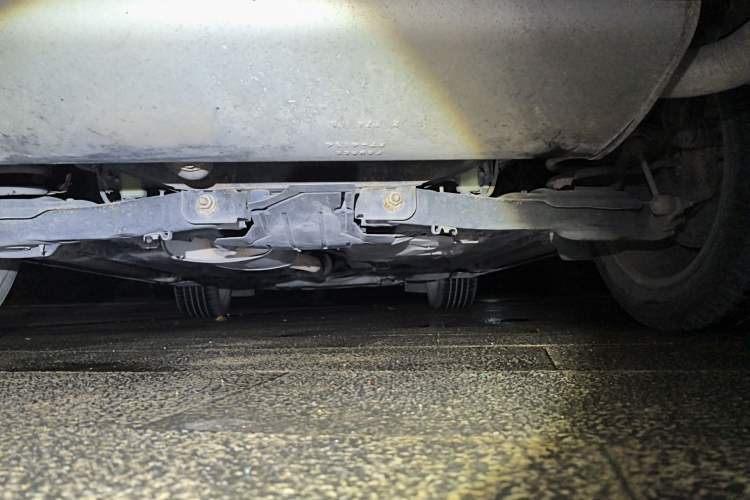 Used Lincoln MKC 2014 2.0T Two-Wheel Drive Deluxe Edition Chassis Rear