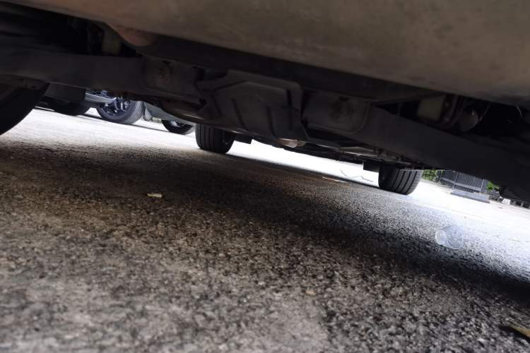 Used Lincoln MKC 2014 2.0T Two-Wheel Drive Deluxe Edition Chassis Rear