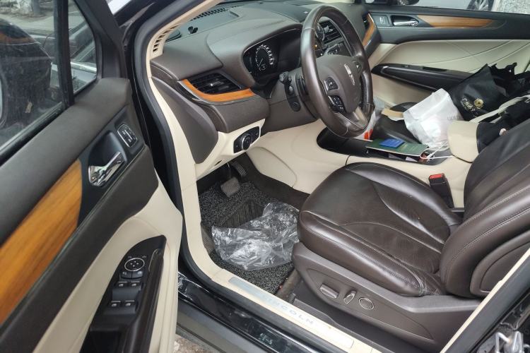 Used Lincoln MKC 2014 2.0T Four-Wheel Drive Prestige Edition Driver Seat