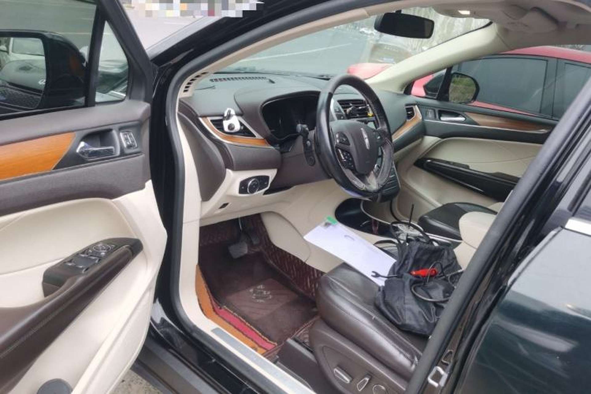 Used Lincoln MKC 2014 2.0T Two-Wheel-Drive Luxury Edition Driver Seat