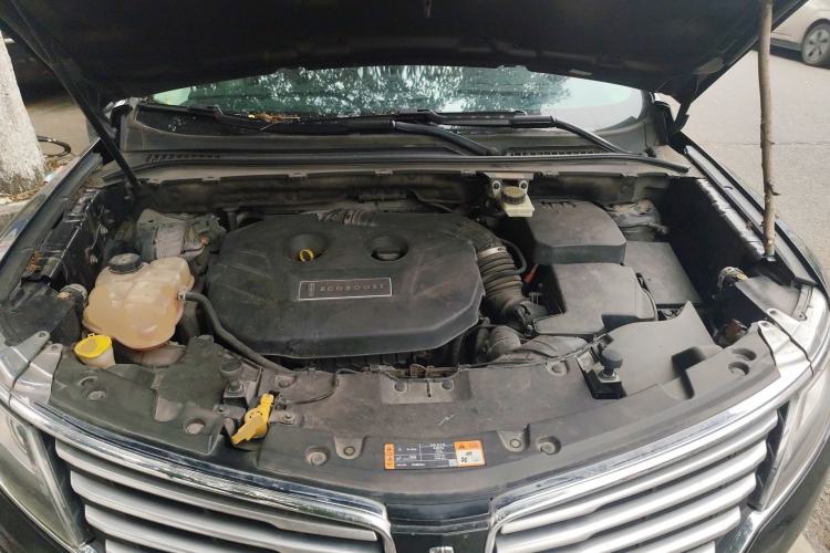 Used Lincoln MKC 2014 2.0T Four-Wheel Drive Prestige Edition Engine Bay