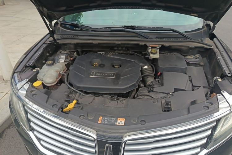 Used Lincoln MKC 2014 2.0T Two-Wheel-Drive Luxury Edition Engine Bay