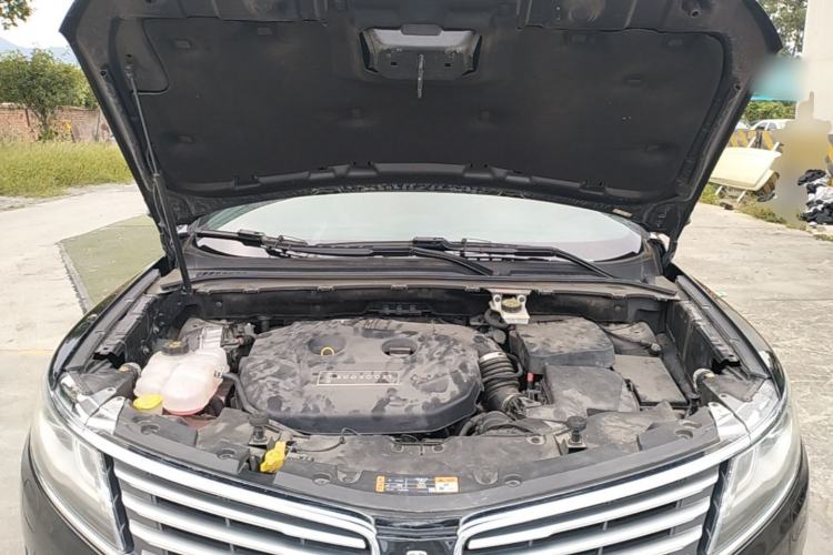 Used Lincoln MKC 2014 2.0T Two-Wheel-Drive Luxury Edition Engine Bay