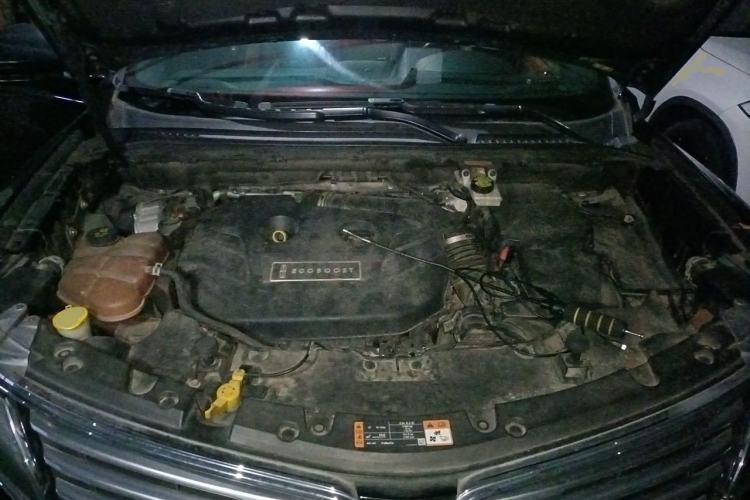 Used Lincoln MKC 2014 2.0T Two-Wheel-Drive Luxury Edition Engine Bay