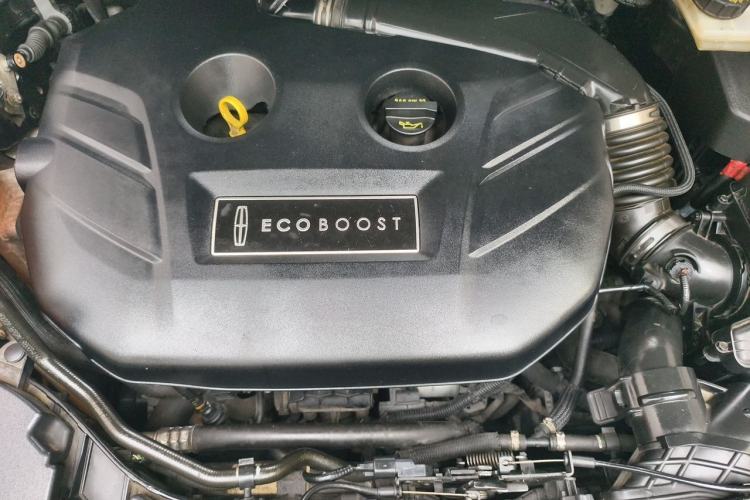 Used Lincoln MKC 2014 2.0T Four-Wheel Drive Prestige Edition Engine Bay