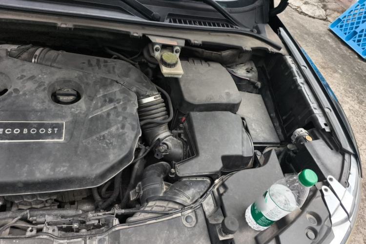 Used Lincoln MKC 2014 2.0T Four-Wheel Drive Prestige Edition Engine Bay Left