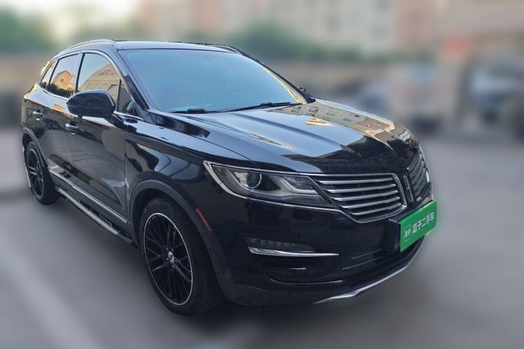 Used Lincoln MKC 2014 2.0T Four-Wheel Drive Luxury Edition Front Right 45 Deg