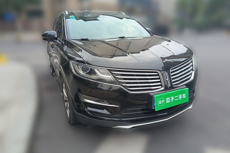 Used Lincoln MKC 2014 2.0T Two-Wheel-Drive Luxury Edition Front Right 45 Deg