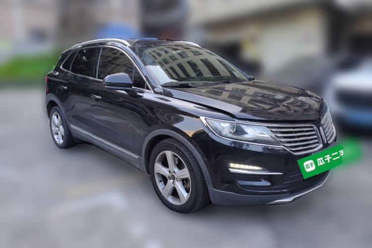 Used Lincoln MKC 2014 2.0T Two-Wheel Drive Deluxe Edition Front Right 45 Deg