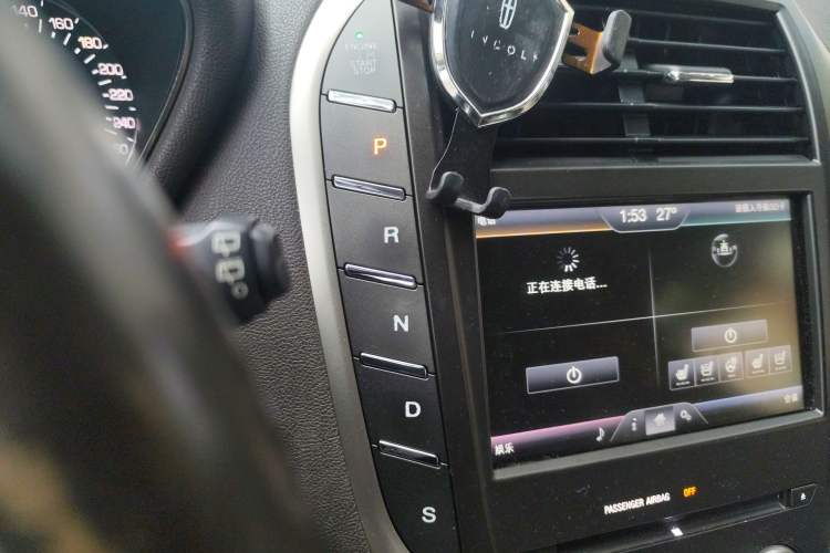 Used Lincoln MKC 2014 2.0T Four-Wheel Drive Prestige Edition Gear Lever