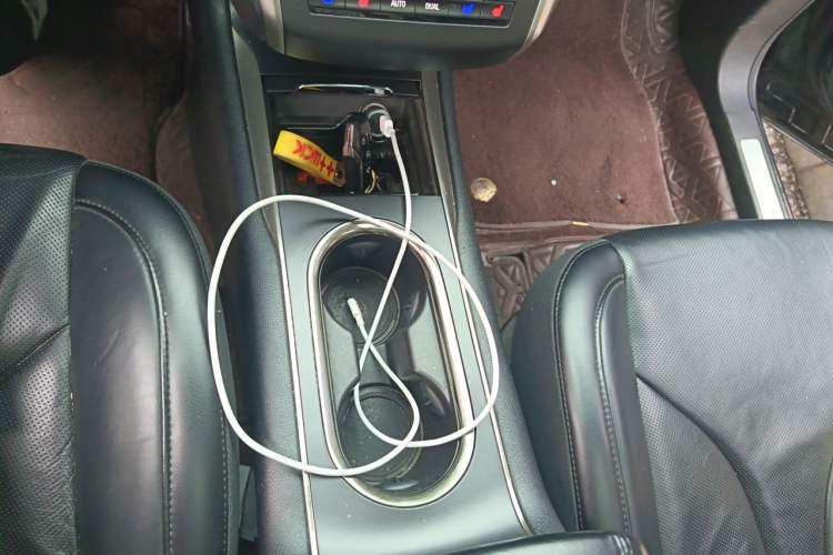 Used Lincoln MKC 2014 2.0T Two-Wheel-Drive Luxury Edition Gear Lever