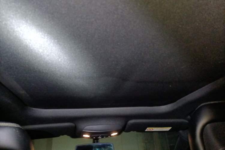 Used Lincoln MKC 2014 2.0T Two-Wheel-Drive Luxury Edition Headliner